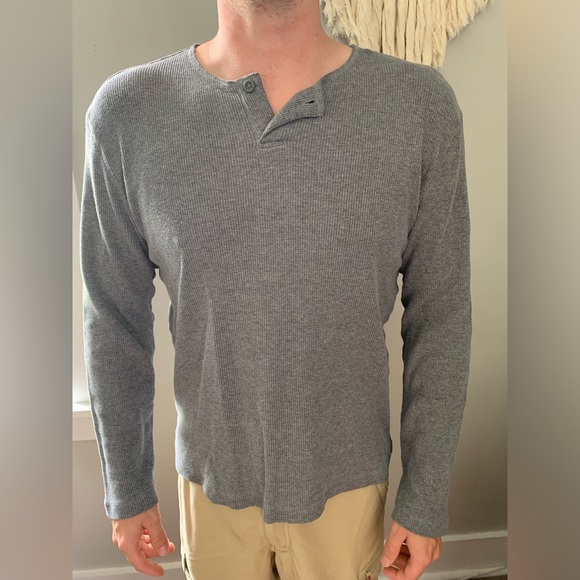 Men’s medium long sleeve shirt. Gray color. - Picture 1 of 2